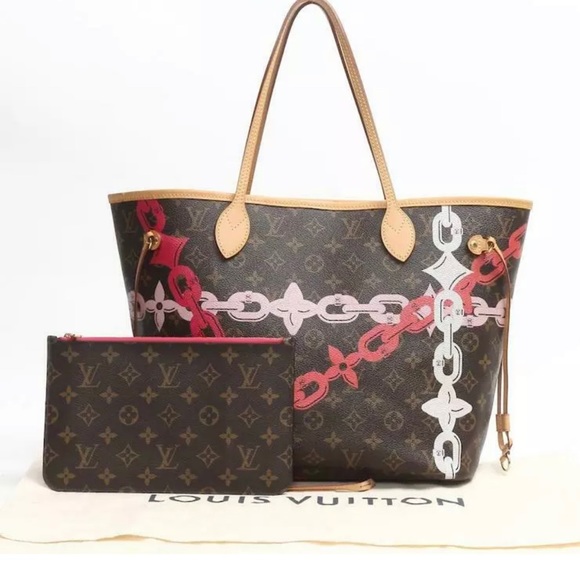 Louis Vuitton Handbags - Louis Vuitton Neverfull Gm pouch